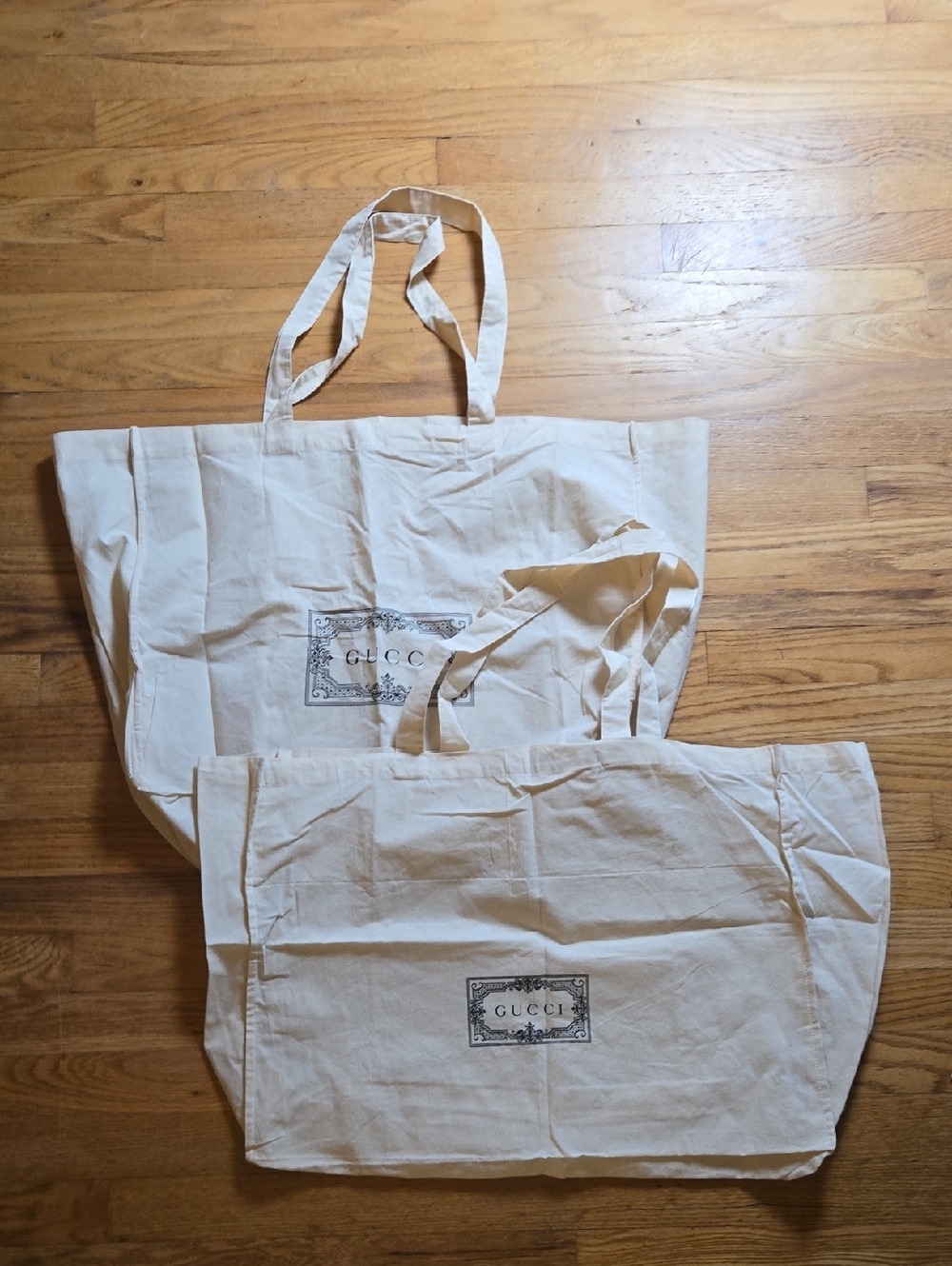 Gucci canvas logo tote bags dust bags